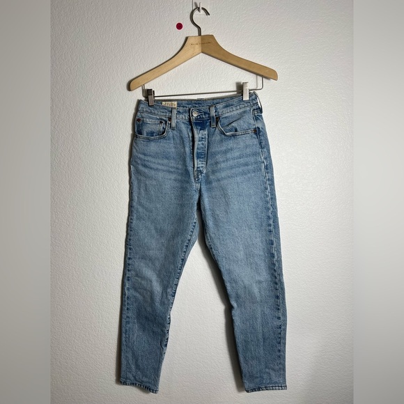 Levi’s premium version 501 blue jeans button closure  28 - Picture 1 of 6